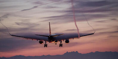 Wegen der neuen Einschränkungen durch die Omikron-Variante sind die Passagierzahlen im deutschen Luftverkehr stark zurückgegangen. (Symbolbild)