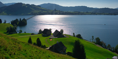 Eine versunkene Welt: der Blick über den heutigen Sihlsee. 
