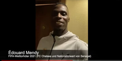 Einer der Gratulanten: Édouard Mendy, FIFA-Welttorhüter 2021 (FC Chelsea und Nationaltorwart Senegal).