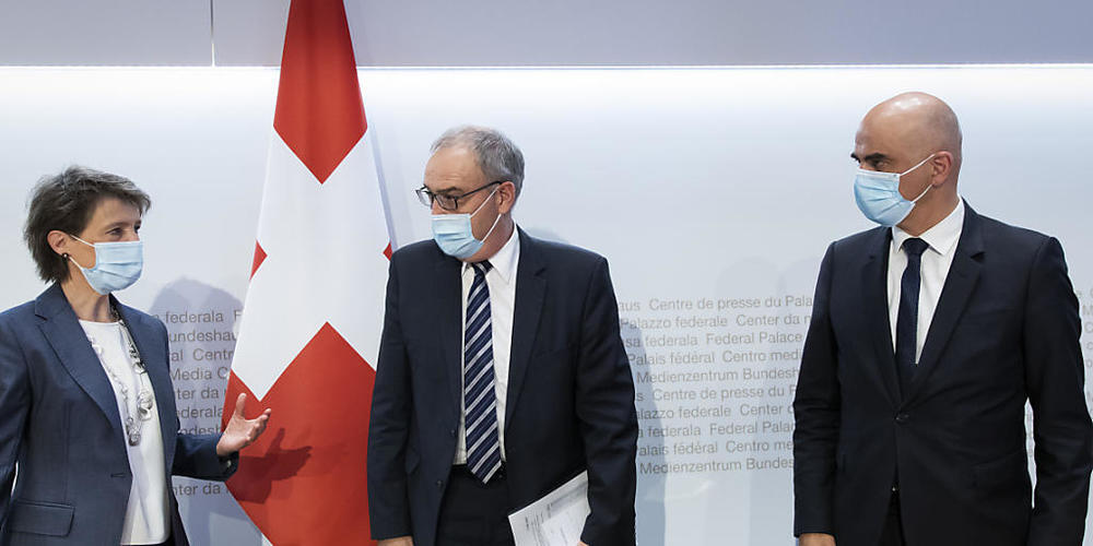 Manche Aussagen der Bundesratsmitglieder Simonetta Sommaruga, Guy Parmelin, Alain Berset (v.l.n.r.) und Ignazio Cassis (nicht auf dem Bild) während der Corona-Pandemie werden besonders in Erinnerung bleiben. (Archivbild)