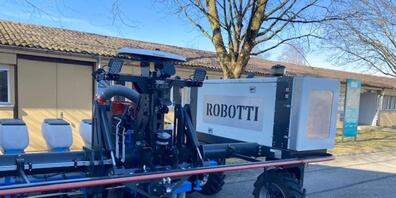 Für die Landwirtschaft werden Roboter entwickelt, die einen Teil der Feldarbeit übernehmen könnten. Noch müssen sie aber überwacht werden.