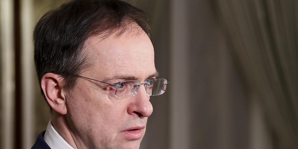 HANDOUT - Das von der belarussischen Staatsagentur BelTA via AP zur Verfügung gestellte Handout zeigt Wladimir Medinski, Leiter der russischen Delegation. Foto: Sergei Kholodilin/BelTA/AP/dpa - ACHTUNG: Nur zur redaktionellen Verwendung im Zusamme...