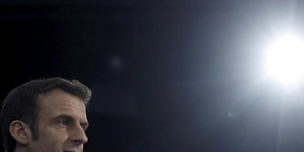 Der französische Präsident Emmanuel Macron stellt sich erneut zur Wahl. Foto: Gonzalo Fuentes/Pool Reuters/AP/dpa