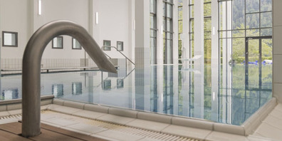 Für alle zugänglich: Das Thermalbad der Kliniken Valens erstrahlt zur Wiedereröffnung in neuem Glanz. 