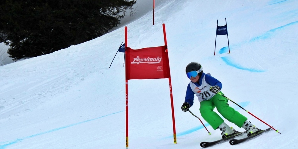 Das Clubrennen vom Skiclub Goldingen wird um  14.30 Uhr gestartet. 