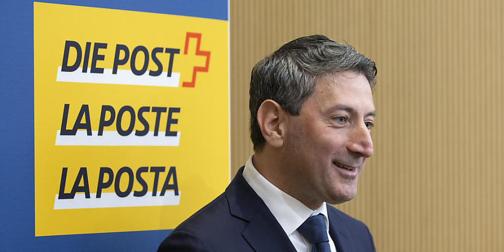Laut Post CEO Roberto Cirillo will die Post auch in Zukunft ohne Steuergelder auskommen. Zudem soll in den digitalen und physischen Service public investiert werden. (Archivbild)