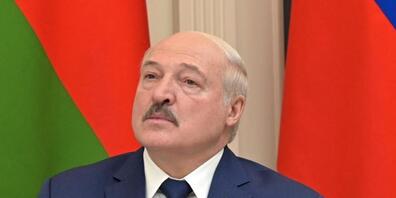 Der belarussische Machthaber Alexander Lukaschenko hat Staatsmedien zufolge am Freitag in Minsk mit Nachdruck eine Beteiligung seines Landes am Krieg gegen die Ukraine bestritten. Foto: Alexei Nikolsky/Pool Sputnik Kremlin/AP/dpa