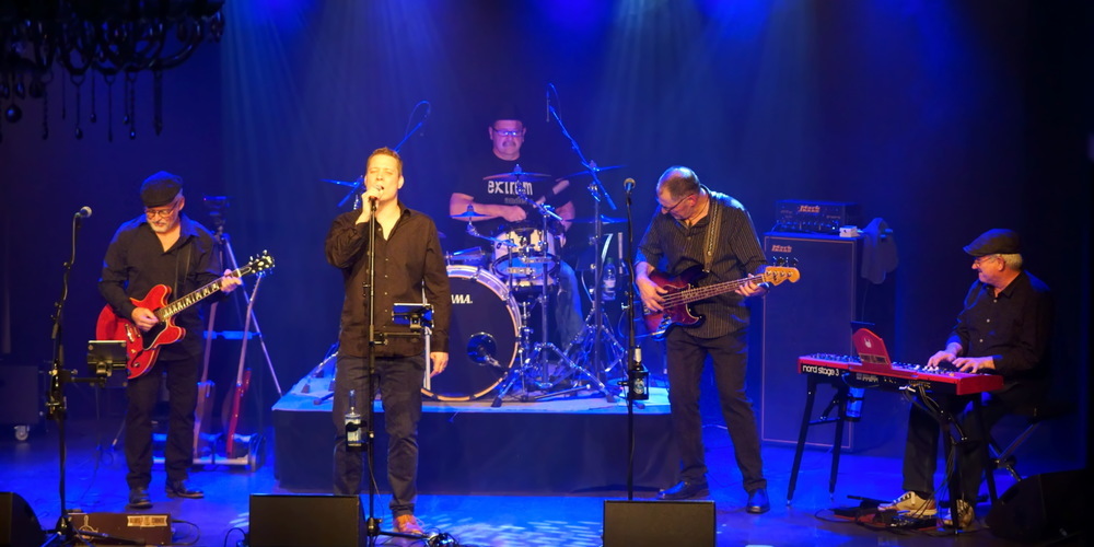 Die Formation «Bluescorner» rockt am Mittwochabend die Bühne des Hechtsaals Rheineck