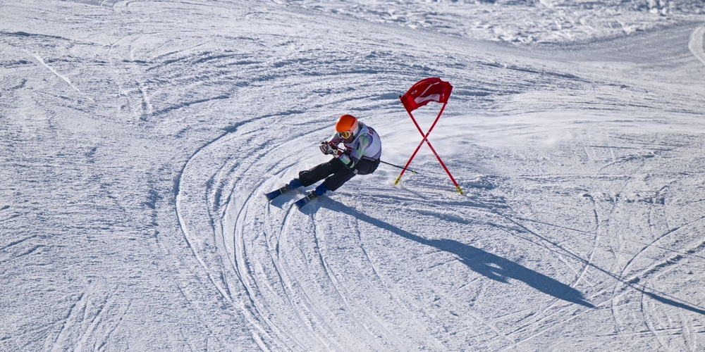 Dölf Alpiger aus dem Kanton Appenzell Ausserrhoden gewann das Parlamentarier-Skirennen. 