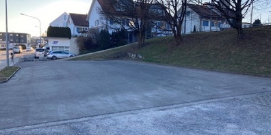 Neue Haltestelle beim Wendeplatz in Rossrüti.