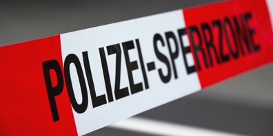 In einer Wohnung in Diepoldsau wurde ein 43-Jähriger durch eine Schussabgabe tödlich verletzt. (Symbolbild)