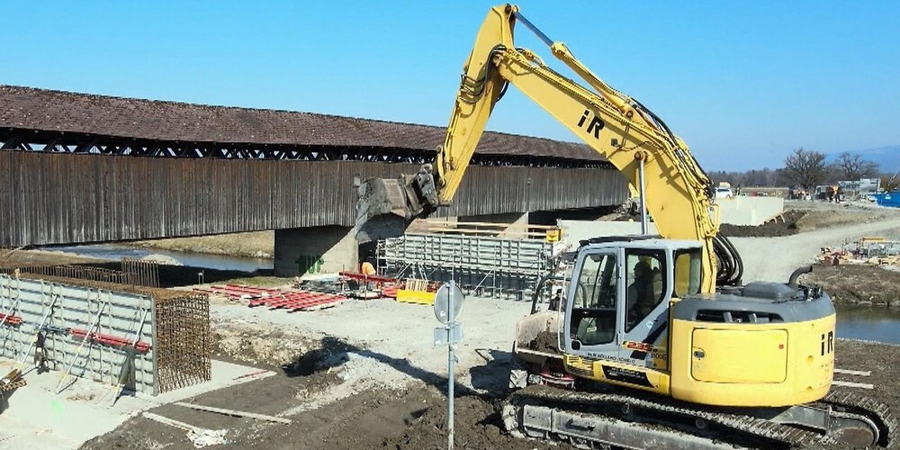 Derzeit laufen die Bauarbeiten an der neuen Senderbrücke
