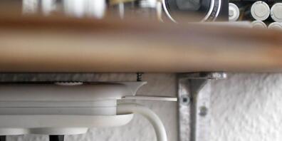 Vermehrtes Homeoffice und andere Faktoren führten bei den Elektrizitätswerken des Kantons Zürich (EKZ) im Geschäftsjahr 2020/21 zu einem höheren Stromabsatz. (Symbolbild)