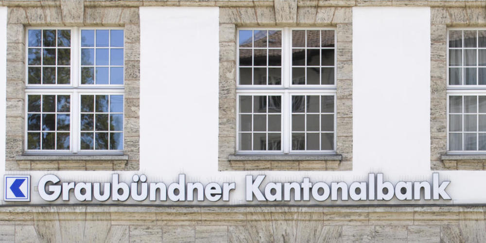 Die Graubündner Kantonalbank schliesst das Geschäftsjahr 2021 mit einem Rekordgewinn und höherer Ausschüttung ab.