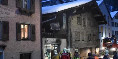 In einer Werkstatt im Dorfzentrum von Schiers brach am Donnerstagabend ein Feuer aus. Verletzt wurde niemand.