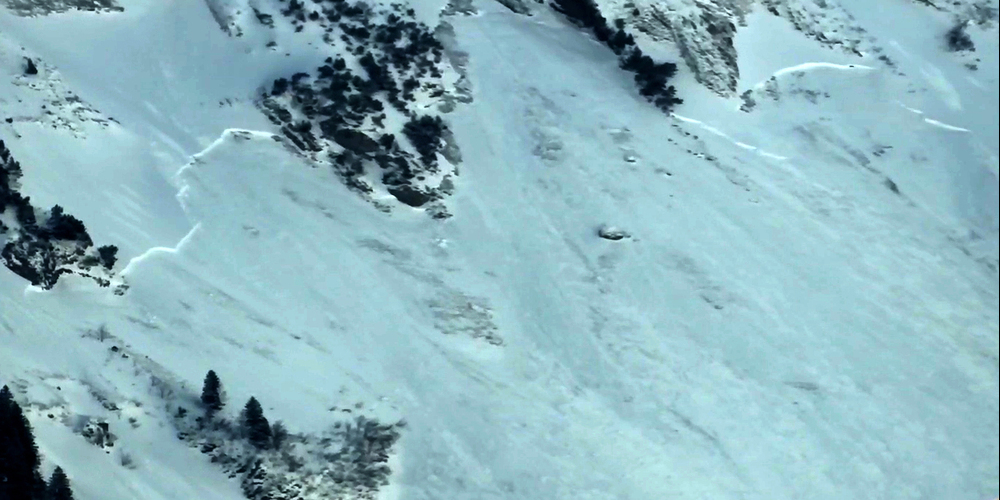 Der Hang unterhalb des Huser Stocks am Samstagnachmittag: Hier herrscht momentan hohe Lawinengefahr.