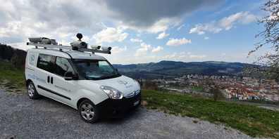 Mit diesem Fahrzeug wird das Stadt St.Galler Strassennetz in 3D aufgenommen.