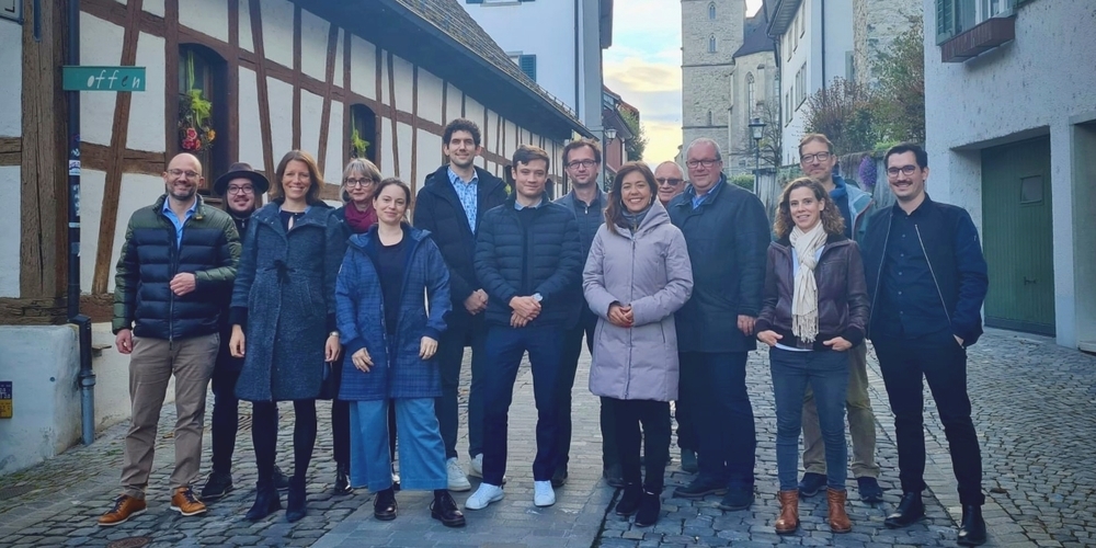 Vor der Aprilsession hielten die grünliberalen Kantonsratsmitglieder ihre Landsitzung in Rapperswil-Jona ab und trafen sich danach mit VertreterInnen der GLP Linth.