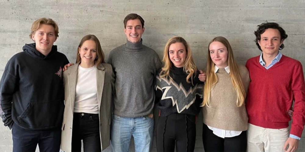 Kelian, Sophia, Eduard, Louise, Sabrina and Nicolas vom diesjährigen  «Bookcycle»-Team.