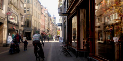 Mit einem Ja zum Gegenvorschlag, könnten Läden ihre Öffnungszeiten erweitern