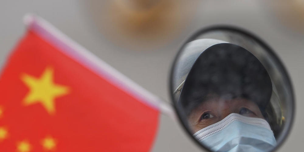 Seit Jahren muss sich China gegen Vorwürfe wegen Zwangsarbeit von Angehörigen der muslimischen Minderheit der Uiguren wehren. (Symbolbild) Foto: Andy Wong/AP/dpa