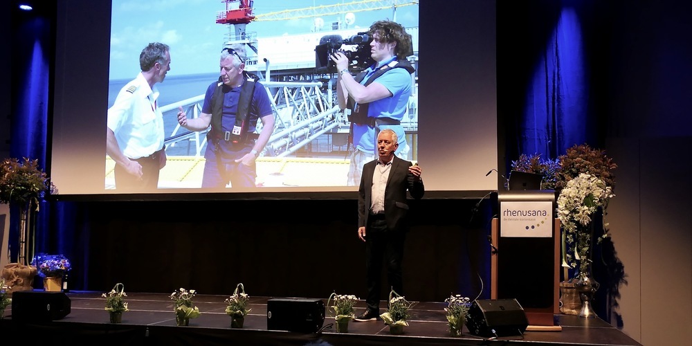 Röbi Koller berichtete auch über Dreharbeiten auf einer Ölplattform