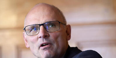Der Zürcher SVP-Nationalrat Alfred Heer übt heftige Kritik am mangelnden Krisenmanagement des Bundesrates beim Einmarsch Russland in die Ukraine. (Archivbild)