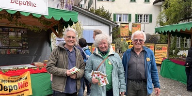 Sie planen immer wieder Aktionen: Susanna Jenny mit Beat Hofmann (links) und Alois Iten.