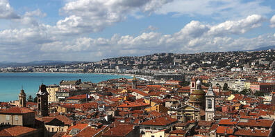 ARCHIV - Die französische Stadt Nizza im Süden des Landes. Foto: picture alliance / dpa