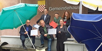 Die Mitglieder des Komitees der GRÜNEN Flawil freuten sich schon über das rasche Zustandekommen ihrer Volksmotion - und jetzt folgt die Planung und Umsetzung.