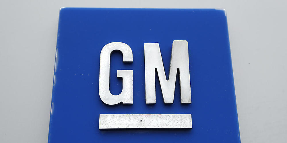 Angesichts des weltweiten Chipmangels ist der grösste US-Autobauer General Motors (GM) mit weniger Gewinn ins Geschäftsjahr gestartet. (Archivbild)