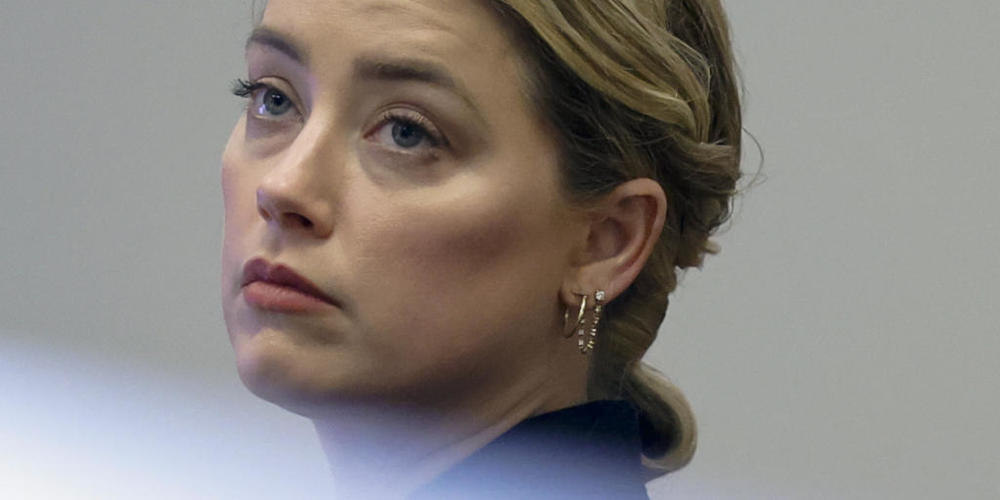 Schauspielerin Amber Heard im Gerichtssaal. In dem Zivilprozess von Schauspieler Johnny Depp (58) gegen seine Ex-Frau Amber Heard (36) sagte Terence Dougherty von der Bürgerrechtsorganisation American Civil Liberties Union (ACLU) aus, dass Heard f...