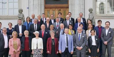 Vertreterinnen und Vertreter der regionalen Parlamente an der Frühjahrskonferenz der Internationalen Parlamentarischen Bodensee-Konferenz (IPBK) in Herisau AR.
