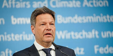 Die Reduktion der Abhängigkeit von russischem Gas und Öl verlange eine "enorme gemeinsame Kraftanstrengung aller Akteure", sagte Wirtschafts- und Klimaschutzminister Robert Habeck (Grüne). "Aber sie sind notwendig, wenn wir nicht länger von Russla...