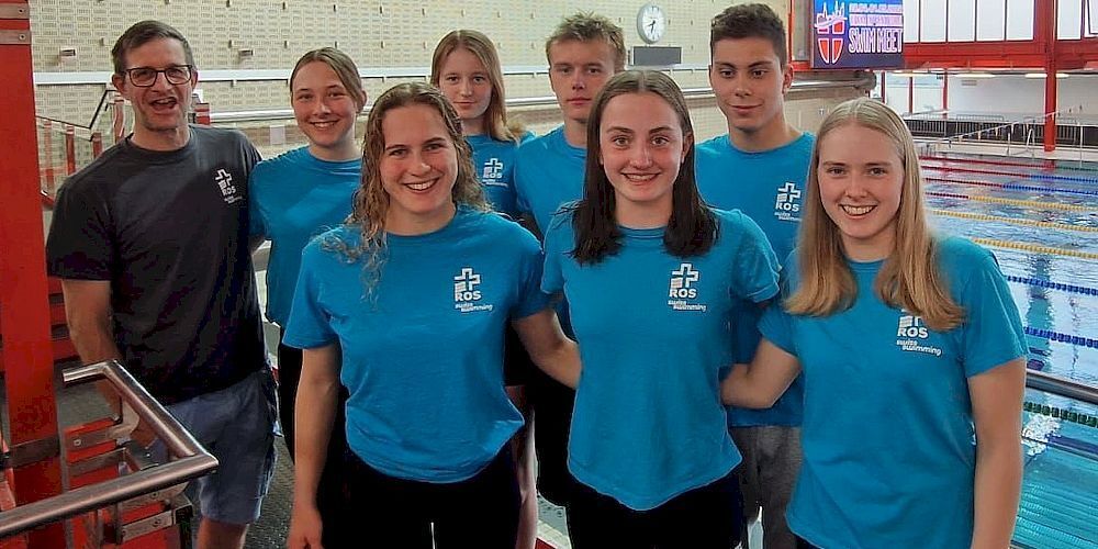 Von links: Silvio Kopf (Coach ROS), Noelia Breu, Nina Ammann, Marielena Petersdorf, Eder Gerdes, Katharina Hibbeln, Rocco Laguardia, Tanja Auer.