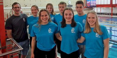 Von links: Silvio Kopf (Coach ROS), Noelia Breu, Nina Ammann, Marielena Petersdorf, Eder Gerdes, Katharina Hibbeln, Rocco Laguardia, Tanja Auer.