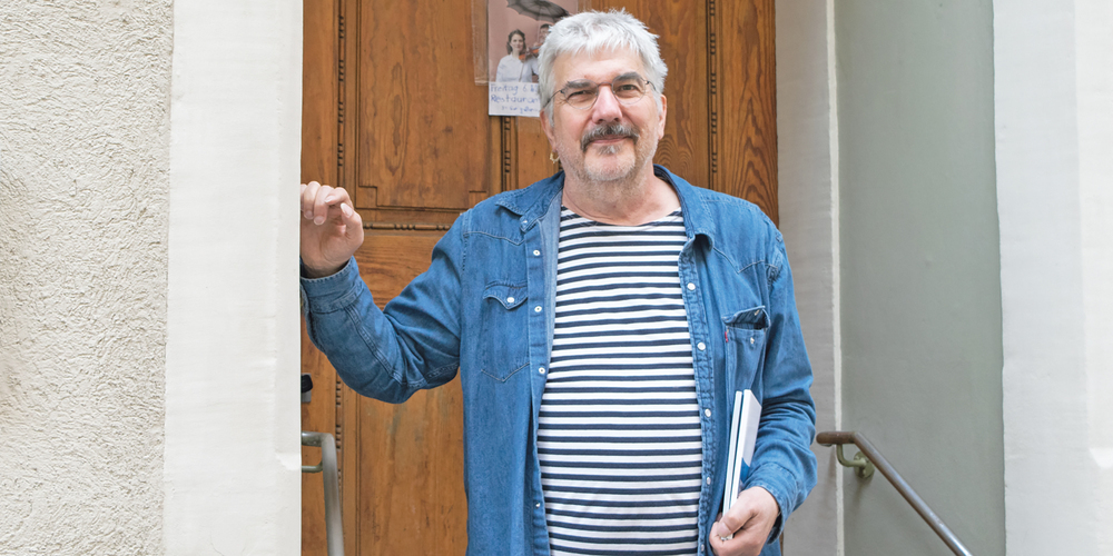 Am 13. Mai um 20 Uhr tritt der lebensfreudige Mundartsänger Christoph Bürgin im Restaurant Tanne in Schaffhausen auf.