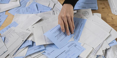 Nein-Stimmen zur Änderung des Gesetzes kamen vorwiegend aus den Reihen der SVP. (Symbolbild)