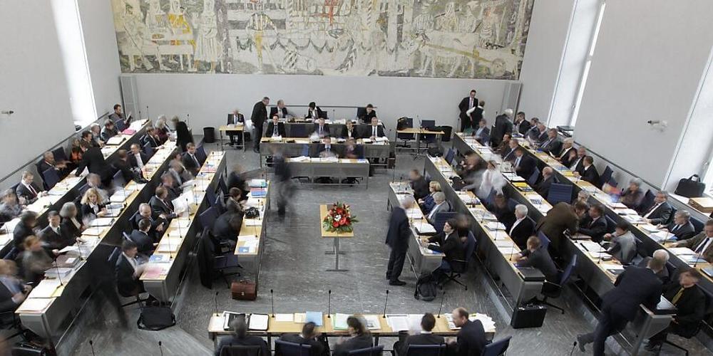 Eine fraktionsübergereifende Mehrheit des Bündner Parlaments setzt sich für Stimmrechtsalter 16 auf kantonaler und kommunaler Ebene ein. (Archivbild)