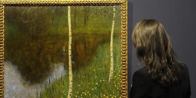 Für Allergiker verträglich: «Seeufer mit Birken» von Gustav Klimt im Auktionshaus Sotheby's in Zürich. (Archivbild)