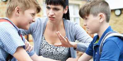 Symbolbild: In Goldach wurde eine schlichtende Lehrerin selbst zum Opfer