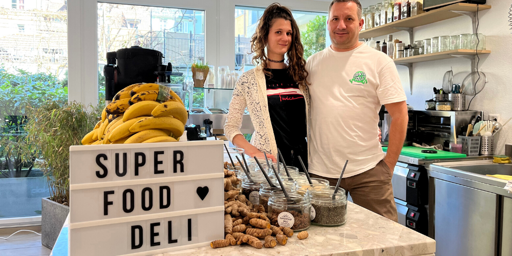 Ladeninhaber Eva Zaberl und Timo Horvat