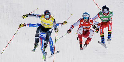 Der Heiligkreuzer Skicrosser Joos Berry (ganz rechts) hat sein Saisonziel, den Erhalt des Nationalmannschaftsstatus, erreicht. 