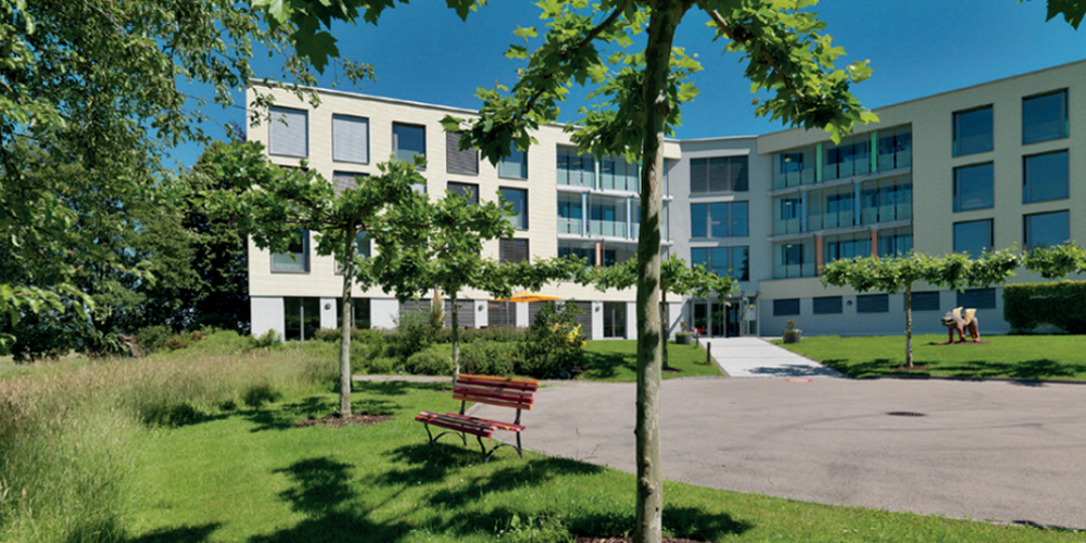 Die Klink Sonnenhof plant einen Neubau - dazu ist eine hinreichende Erschliessung der Sonnenhofstrasse notwendig. 