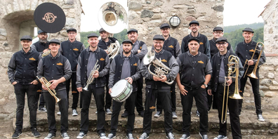 Die Blächfraktion Schaffhausen musiziert am 2. April mit Platzkonzerten am Fronwagplatz und beim St. Johann und sammelt für einen guten Zweck.
