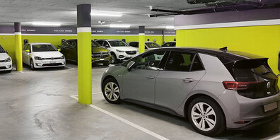 Am Standort Landquart der Repower AG stehen schon heute  mehrere Ladestationen für Elektrofahrzeuge bereit.