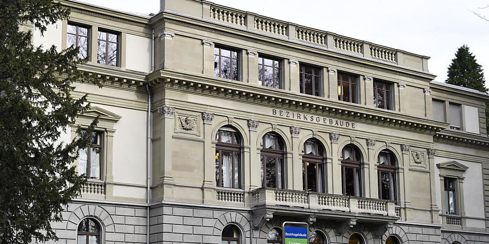 Die so genannte Wärmering-Affäre wird ab heute vor dem Winterthurer Bezirksgericht verhandelt. Vor Gericht stehen zwei ehemalige Stadtwerk-Kaderleute, der Direktor und der Finanzchef. (Symbolbild)