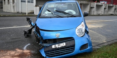 Die Verunfallte musste vom Rettungsdienst ins Spital gebracht werden.