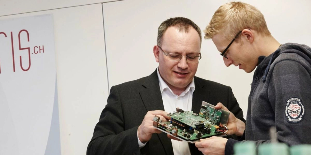 Andrea Vezzini (links) leitet das Projekt