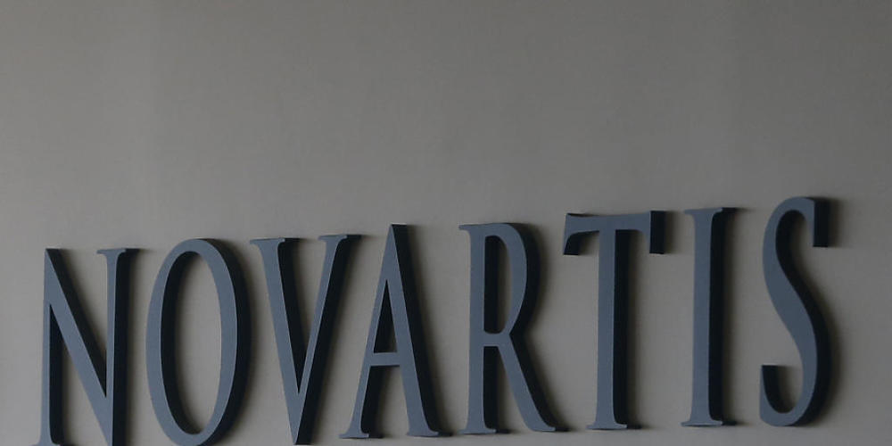 Novartis will mit einer neu aufgebauten Organisationsstruktur und einem angepassten Betriebsmodell Kosten einsparen und so die für die Zukunft gesetzten Wachstumsziele erreichen.(Archivbild)